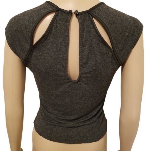 Cut Out Fashion Top - Picture 4 of 4